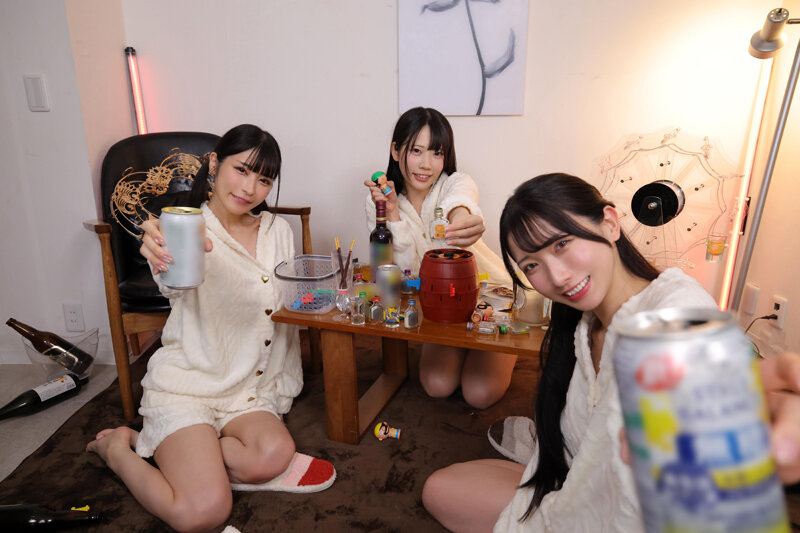 【VR】超絶おっぱい空間 ハーレムパコパコなまSEX 桜ゆの 胡桃さくら 宮西ひかる サンプル画像12