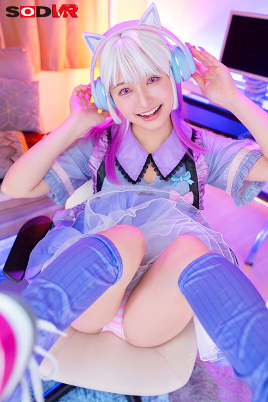 【VR】【8K】人気レイヤー配信者にお布施しまくったら、夢のオフパコ成立！僕のチ●ポがドストライクすぎてアクメ痙攣を繰り返す！！ 花守夏歩 サンプル画像2
