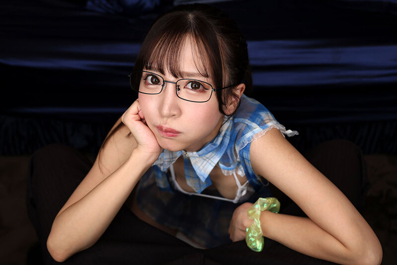 【VR】可愛すぎ 髪フィットめがねっ娘 8K美女BEST 顔面最強15人のめがね女子たちに300分搾られる！ めがねが似合うのってカワイイ証拠！セックスを止めるな！ サンプル画像2