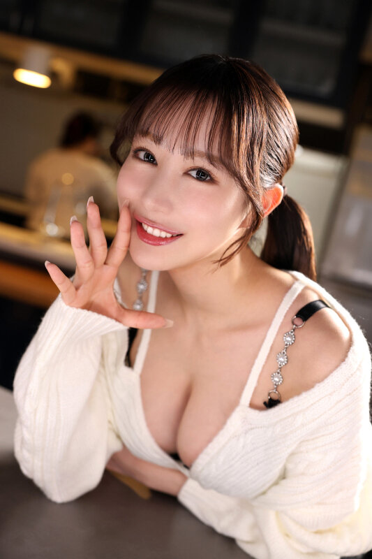 【VR】【8K】小悪魔イモウトのささやき誘惑チクビ責め 彼女がすぐ近くにいるのに、アニメ声で僕の心をかき乱してくる彼女の妹と一線超えて射精しまくった夜 高山エミリ サンプル画像2