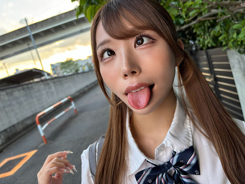 【VR】アヘ顔面特化！ クラスのアイドルがJ●裏バイト！？【顔面最強xアヘ顔】を連発！アヘ顔中出しSEX！！ 尾崎えりか サンプル画像6