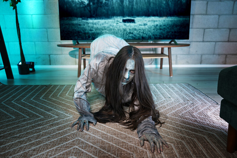 【VR】【8K VR】The Circle 呪われたビデオ ヘイゼル・ムーア サンプル画像5