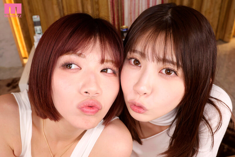 【VR】最強ガチ親友‘ぞのぶき’コンビのVlog撮影に同行したら…飲んで、はしゃいで、歌って、エロがって自由奔放 Happy Foxy Days！ 石原希望 葵いぶき サンプル画像7