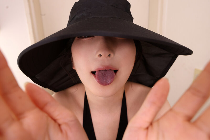 【VR】乳神様降臨！！【8K超肉感特化】深夜弐時。突然訪れた謎の巨乳美女に何度も絞り取られ昇天させられまくるVR サンプル画像4