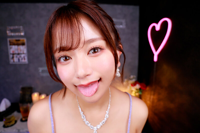 【VR】【8K】仕事中でもお構いなし！小悪魔色恋営業 KARIN サンプル画像6